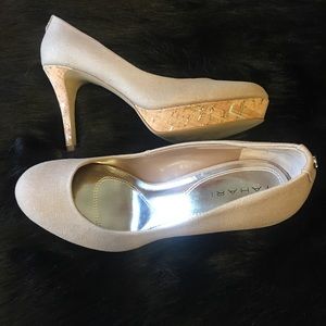 Tahari Nude, Silver, Metallic & Cork Pumps Sz 7